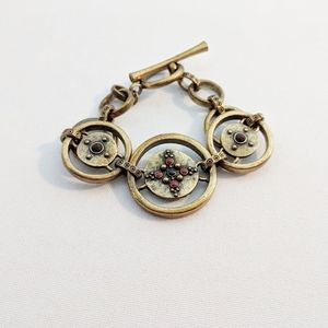 Lucky Brand Gold Distressed Circle Bracelet